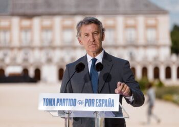 El presidente del Partido Popular, Alberto Núñez Feijóo, durante una rueda de prensa, posterior a la reunión del Comité de Dirección del PP, en el Hotel NH Collection Palacio de Aranjuez, a 1 de septiembre de 2025, en Aranjuez, Madrid (España).Carlos Luján - Europa Press