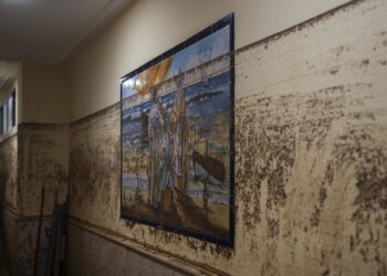 Archivo - Un cuadro lleno de barro, a 6 de noviembre de 2024, en Paiporta, ValenciaJorge Gil - Europa Press - Archivo