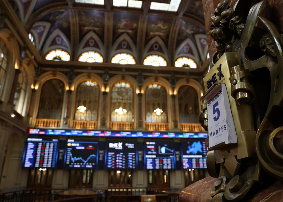 Archivo - Calendario a día 5 de septiembre en el Palacio de la Bolsa de Madrid, a 5 de septiembre de 2023, en Madrid (España). Marta Fernández Jara - Europa Press - Archivo