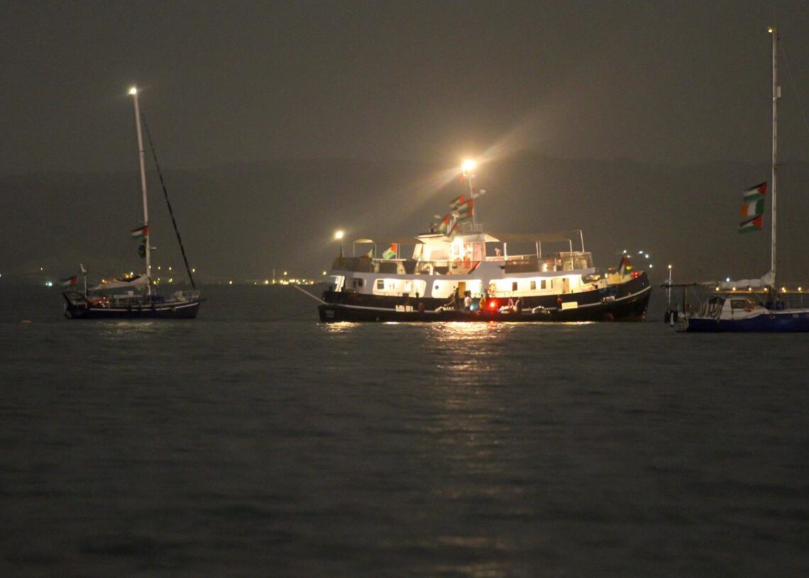 Un barco de la Global Sumud Flotilla en aguas de TúnezEuropa Press/Contacto/Hasan Mrad