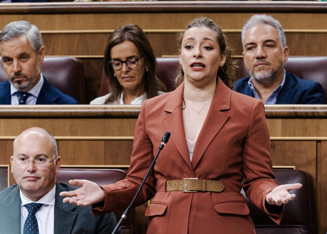 La portavoz del PP en el Congreso, Ester Muñoz, interviene durante un pleno en el Congreso de los Diputados, a 10 de septiembre de 2025, en Madrid (España). Carlos Luján - Europa Press