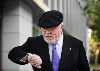 Archivo - El comisario jubilado José Manuel Villarejo, a su llegada a un juicio en la sede de la Audiencia Nacional, a 18 de noviembre de 2024, en Madrid (España).Fernando Sánchez - Europa Press - Archivo