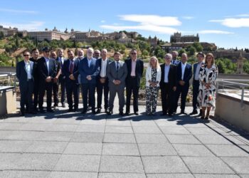 El Gobierno Regional Apoya A Solar Organic Centro España Para La Instalación De Una Planta De Microchips Y De Paneles Fotovoltaicos Y Acumuladores.JCCM