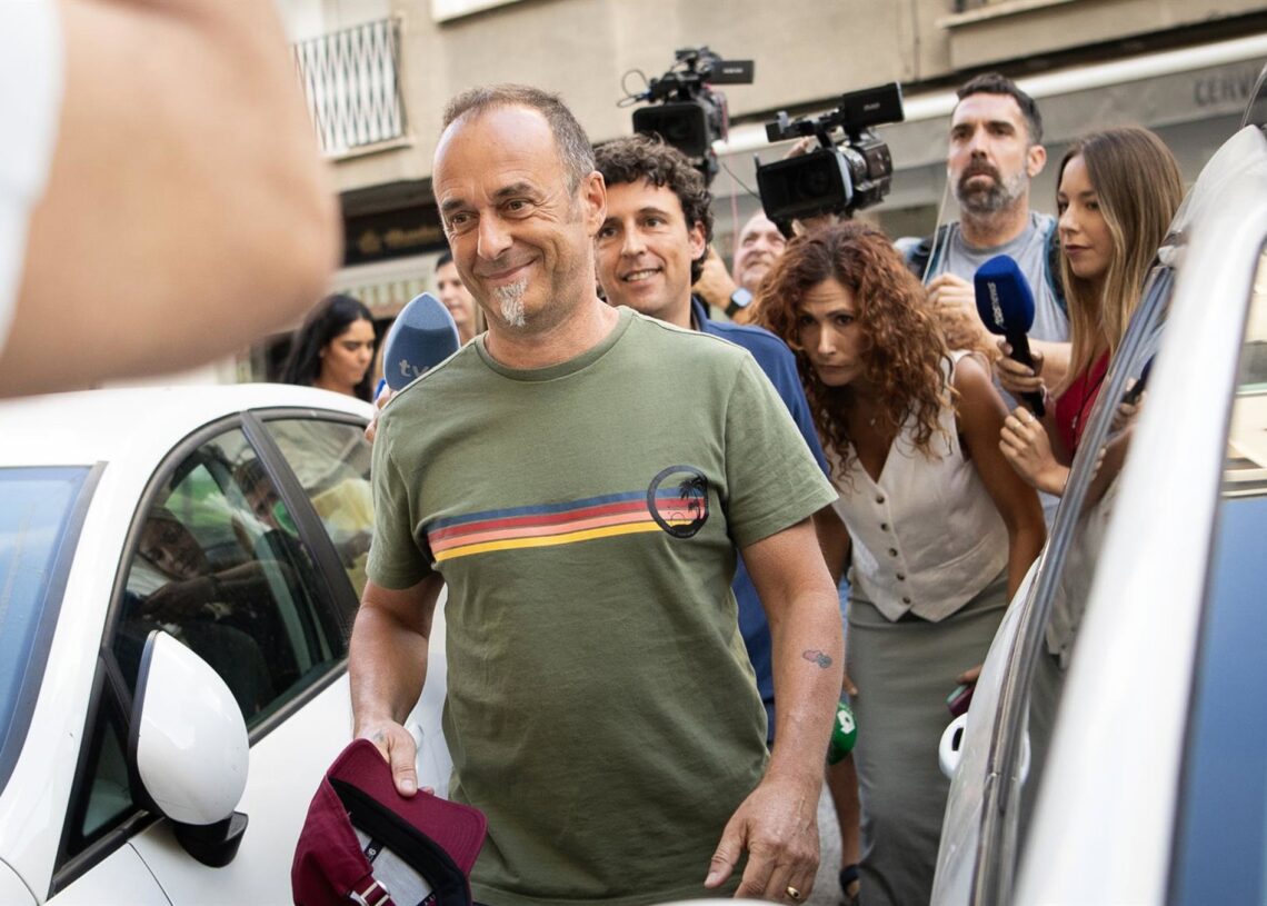 Archivo - Francesco Arcuri, el excompañero de Juana Rivas, a su llegada al punto de encuentro familiar de Granada el pasado 22 de julioAntonio L Juárez - Europa Press - Archivo
