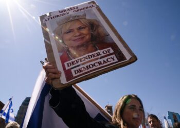 Archivo - Imagen de archivo de un aprotesta contra el primer ministro israelí, Benjamin Netanyau y a favor de la fiscal general de Israel, Gali Baharav-Miara.Europa Press/Contacto/Laura Brett - Archivo