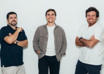 Orbio, fundada por Sergi Bastardas, Nacho Travesí y Antonio Melé.ORBIO