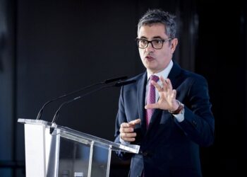 El ministro de la Presidencia, Justicia y Relaciones con las Cortes, Félix Bolaños, durante la primera jornada del Forbes Spain Economic Summit 2025.A. Pérez Meca - Europa Press