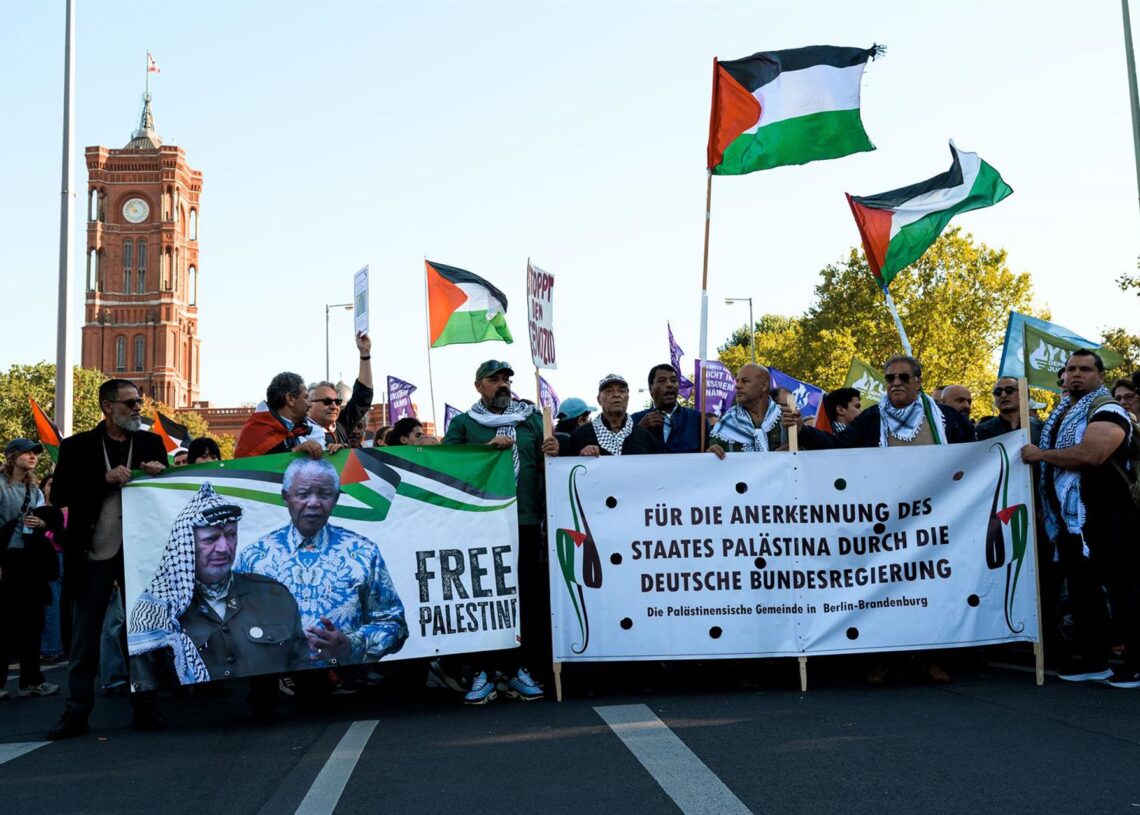 Manifestación en las calles de Berlín contra la guerra en Gaza, a 27 de septiembre de 2025.Europa Press/Contacto/Nikos Kanistras