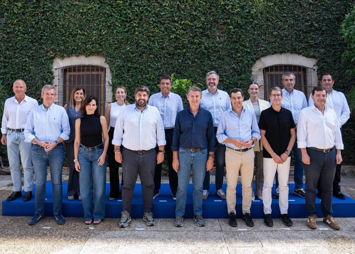 Nuñez Feijóo junto a los presidentes autonómicos del PP este fin de semana en MurciaPP