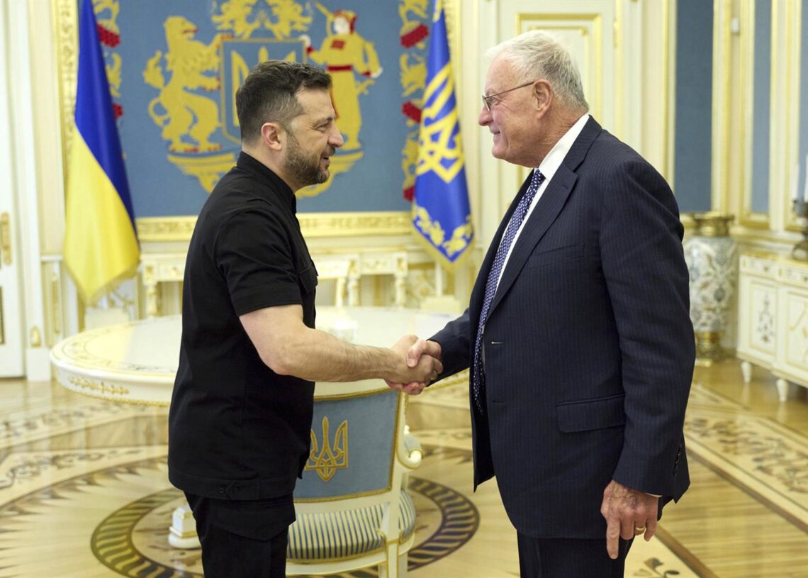Archivo - El presidente ucraniano, Volodimir Zelenski, y el enviado especial de EEUU, Keith Kellogg.Europa Press/Contacto/Ukraine Presidency/Ukrainian