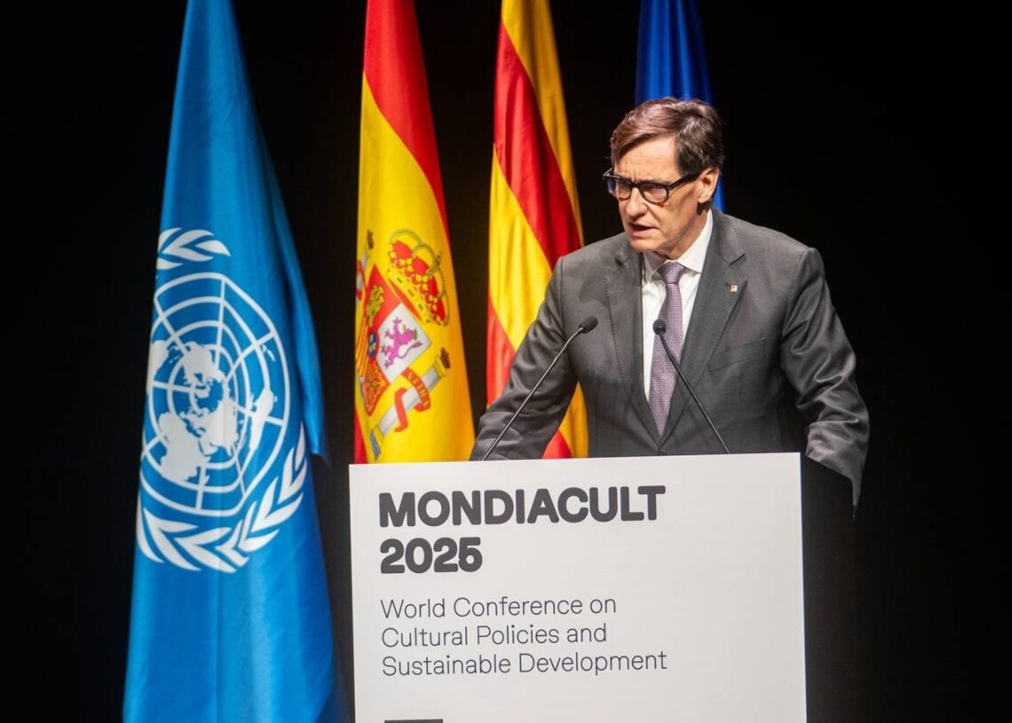 El presidente de la Generalitat, Salvador Illa, durante su intervención en la conferencia Mondiacult en BarcelonaLORENA SOPENA - EUROPA PRESS