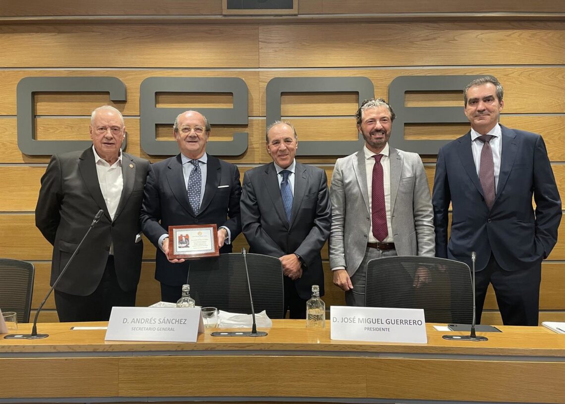 (I-D): Jaume Roura, Presidente De UPM Y Vicepresidente Confemetal; Andrés Sánchez De Apellániz, Secretario General  Confemetal; José Miguel Guerrero, Presidente Confemetal; Alfonso Hernández Zapata, Presidente De FREMM Y Vicepresidente Confemetal.CONFEMETAL