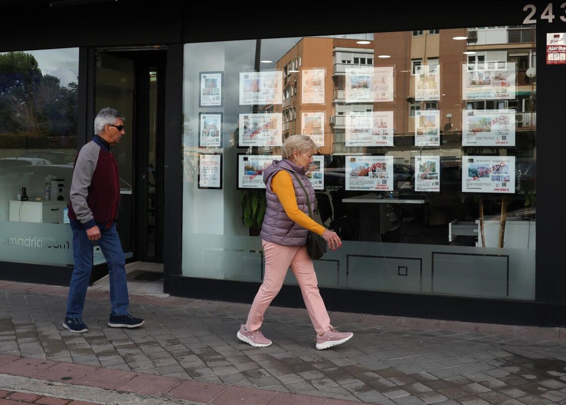 Archivo - Foto de archivo de una inmobiliaria.Marta Fernández Jara - Europa Press - Archivo