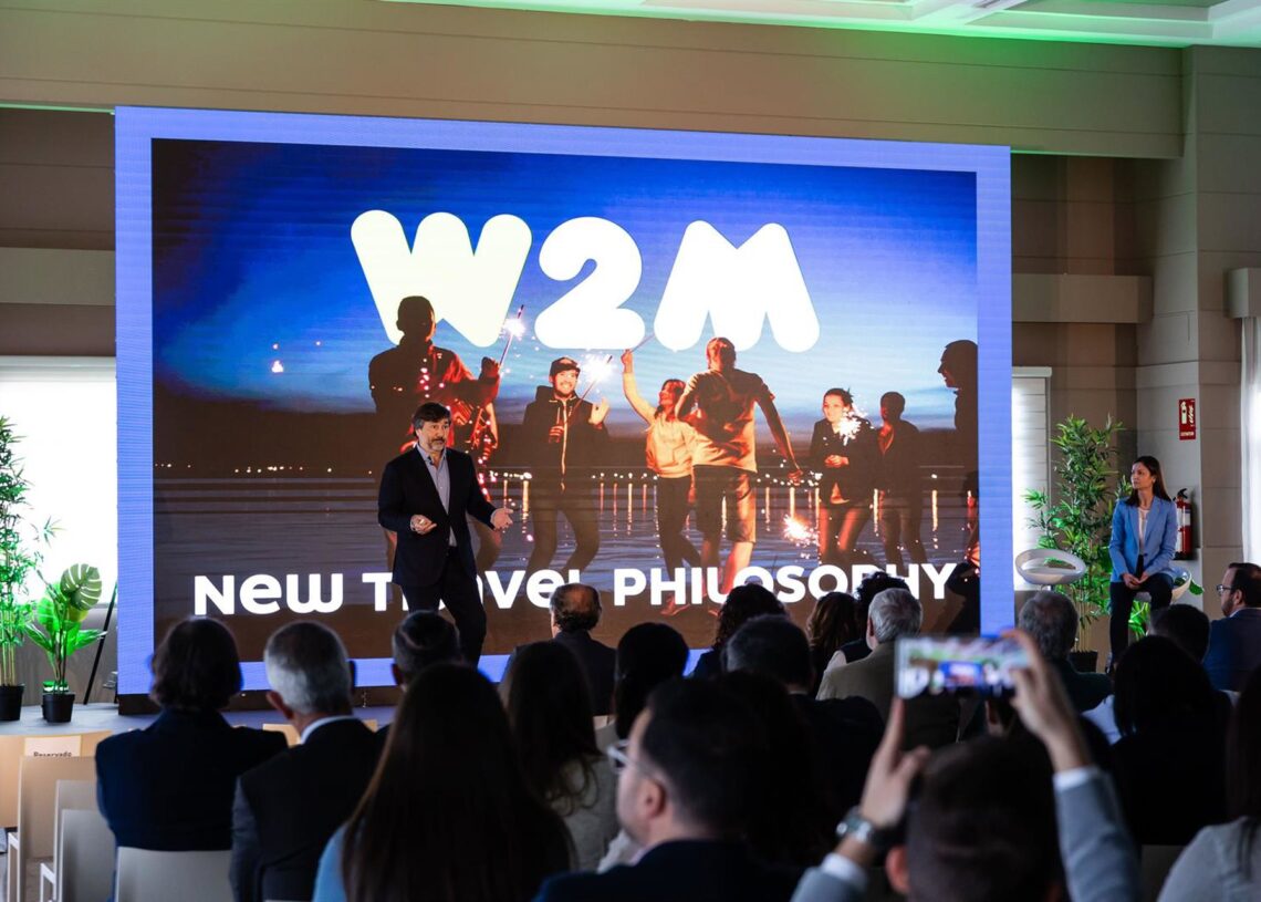 Archivo - El consejero delegado de W2M, Gabriel Subías; y la directora general del Bedbank & DMC, Noelia Báez, en la presentación en Málaga.W2M - Archivo