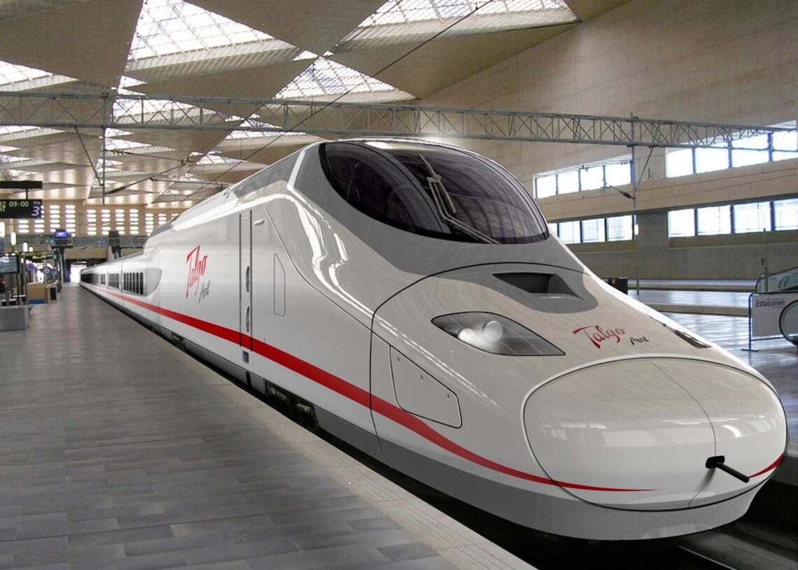 Archivo - Tren de Talgo TALGO - Archivo