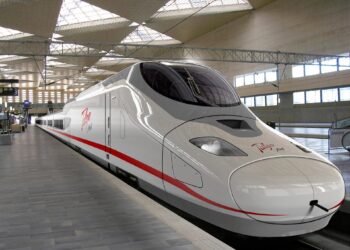 Archivo - Tren de Talgo TALGO - Archivo