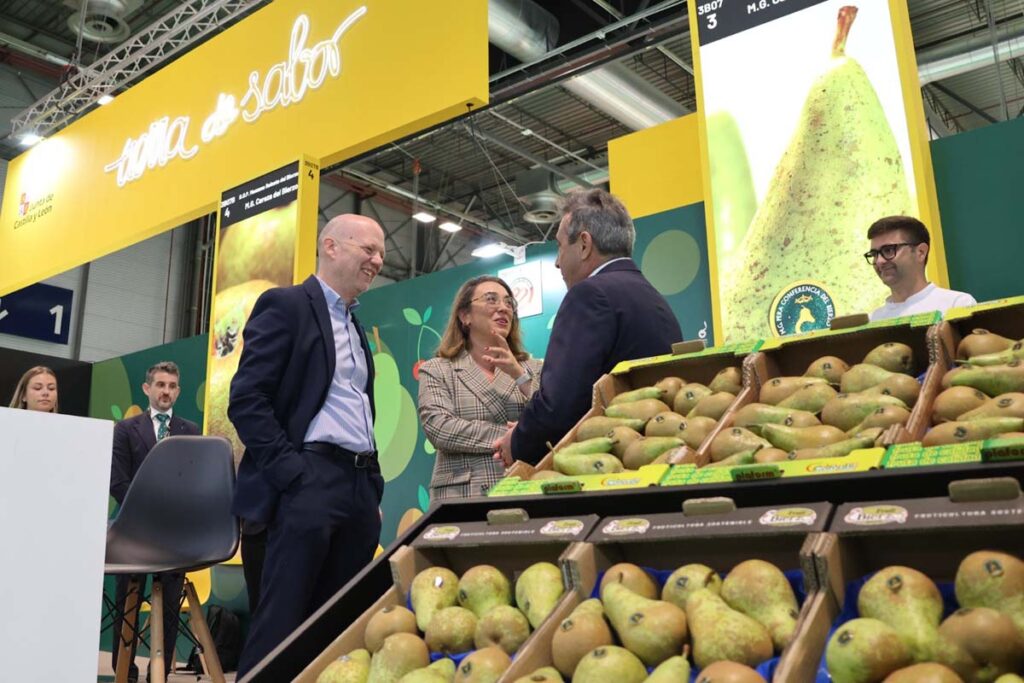 Consejera de Agricultura de Castilla y León en Fruit Attraction 2025.
