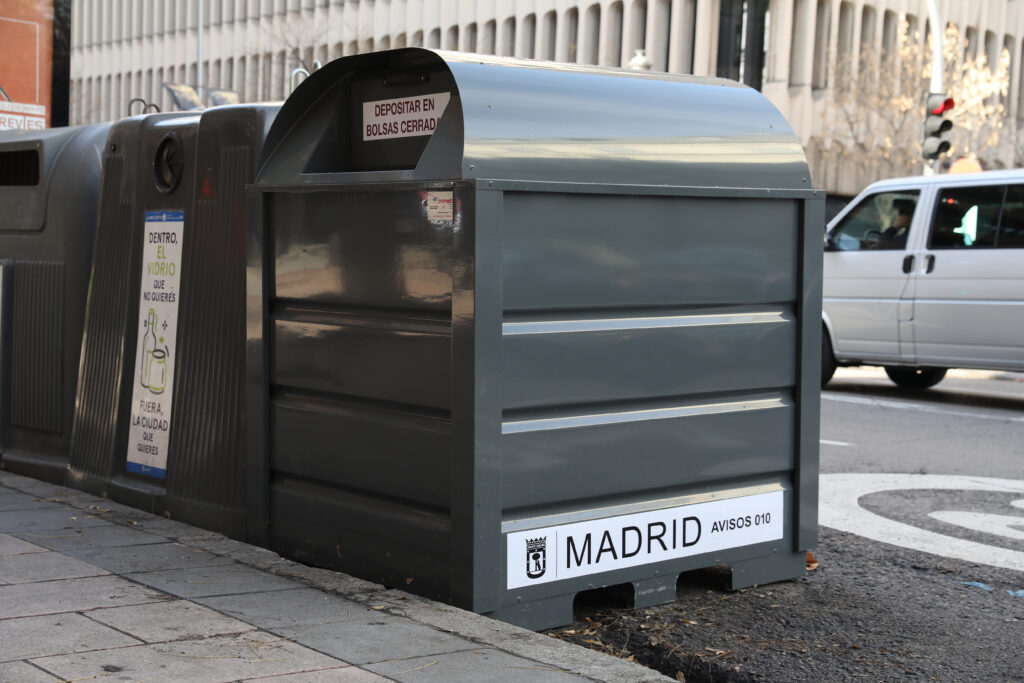 Contenedores de ropa usada en Madrid. Ayuntamiento de Madrid.