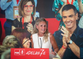 La portavoz del PSOE, Montse Mínguez, durante una rueda de prensa posterior a la reunión de la CEF-PSOE en la sede de Ferraz, a 7 de julio de 2025. Alejandro Martínez Vélez/Europa Press.