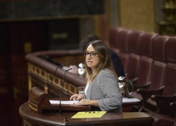 La diputada de ERC, Etna Estrems, durante una sesión de control al Gobierno, en el Congreso | Jesús Hellín (Europa Press).