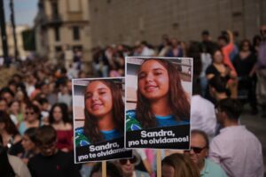 Huelga por Sandra Peña: miles de estudiantes toman las calles para acabar “con el monstruo del ‘bullying’”