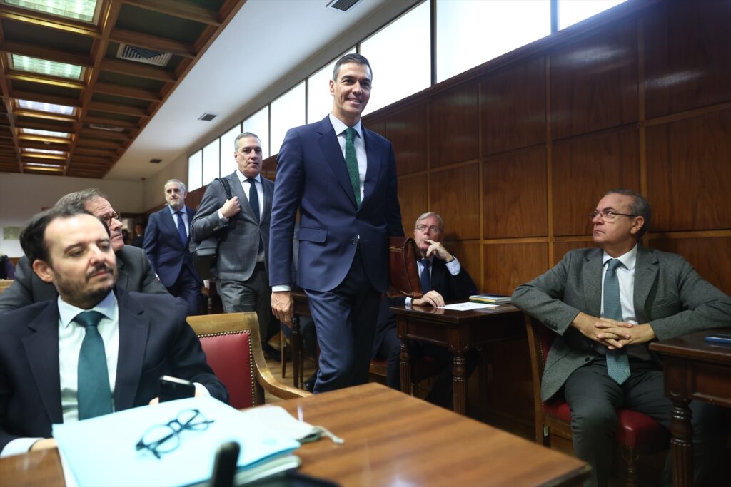 El presidente del Gobierno, Pedro Sánchez, a su llegada a la Comisión de Investigación sobre el 'caso Koldo', en el Senado | Eduardo Parra (Europa Press).