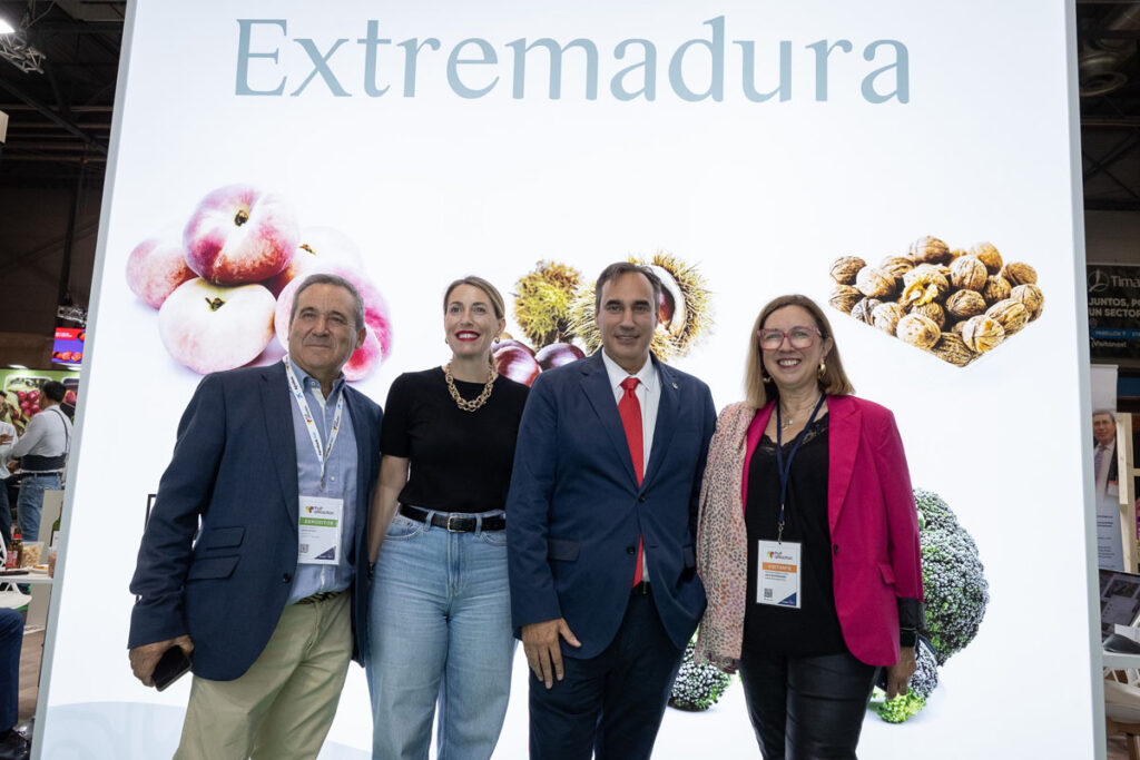 La presidenta de Extremadura Maria Guardiola en Fruit Attraction