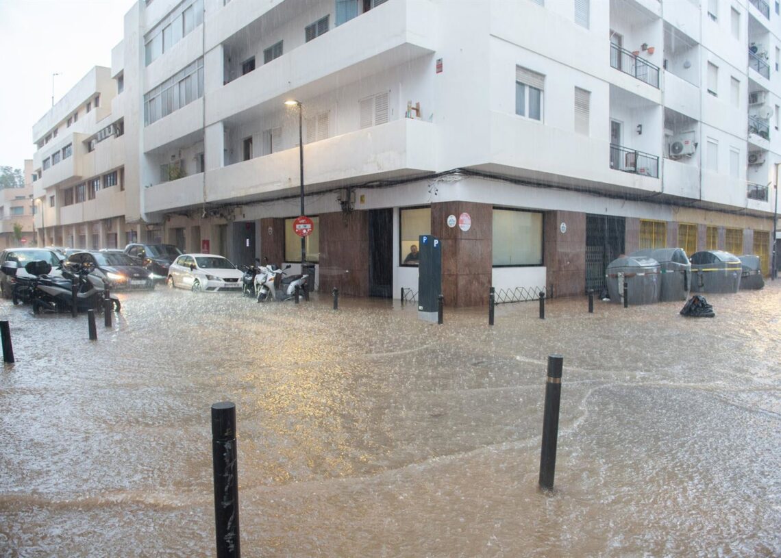 Calles inundadas, a 30 de septiembre de 2025, en IbizaGermán Lama - Europa Press