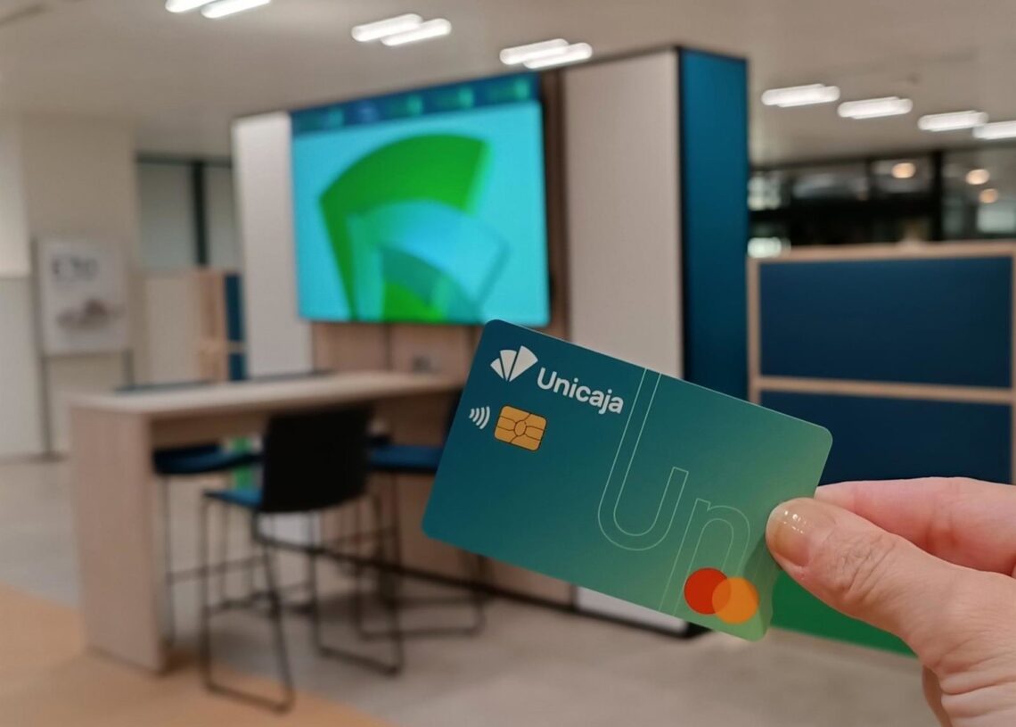 Imagen de una tarjeta de Unicaja.UNICAJA