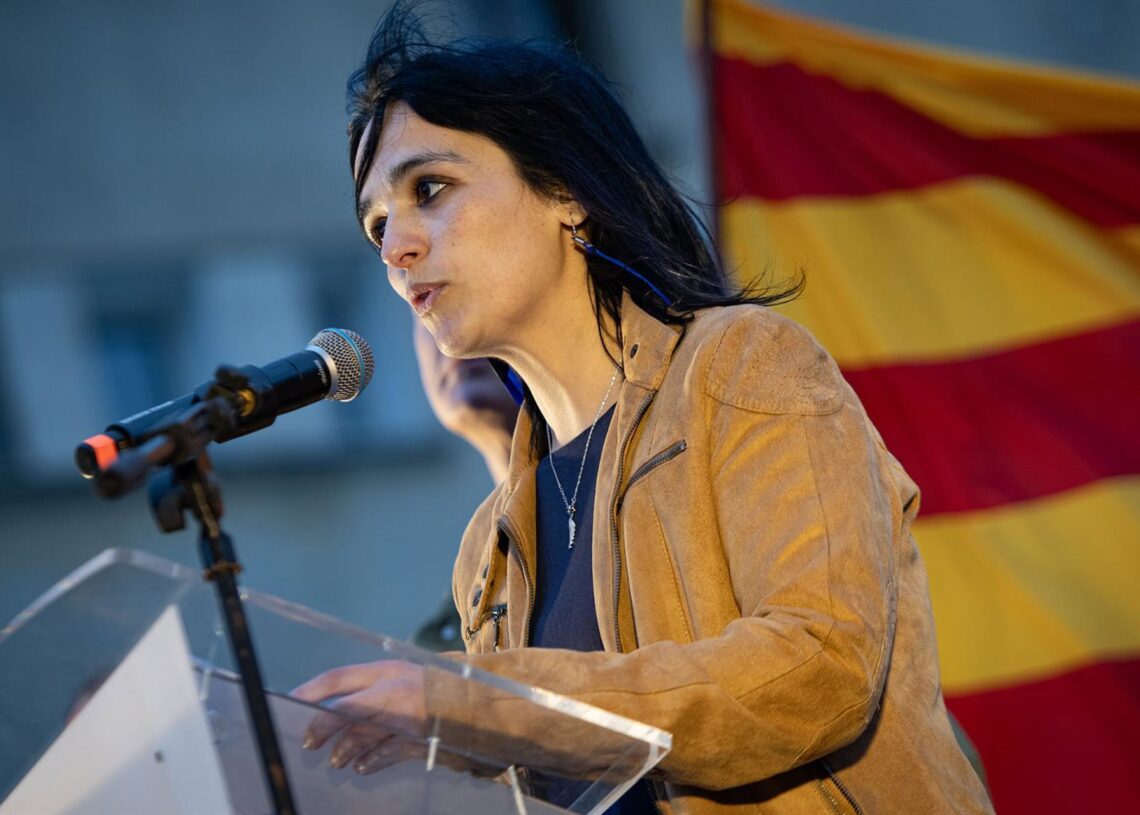Archivo - La candidata de Aliança Catalana por Girona, Sílvia Orriols, interviene durante el inicio de campaña de Aliança Catalana, en Ripoll, a 27 de abril de 2024, en Ripoll, Girona, Catalunya (España). Aliança Catalana es un partido político español, dGlòria Sánchez - Europa Press - Archivo