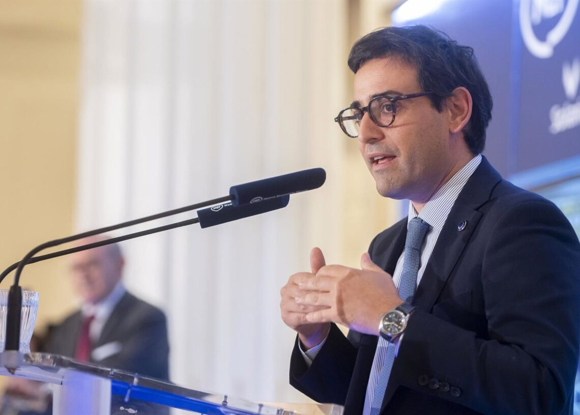 El vicepresidente ejecutivo de Prosperidad y Estrategia Industrial de la Comisión Europea, Stéphane Séjourn, participa en un desayuno informativo de Fórum Europa, a 2 de octubre de 2025, en Madrid (España).Alberto Ortega - Europa Press