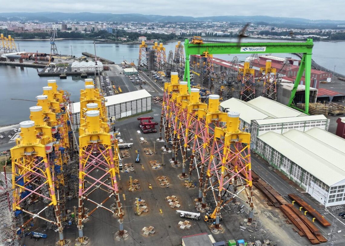 El Banco Europeo de Inversiones (BEI) y CaixaBank han firmado un acuerdo de contragarantía de 50 millones de euros para respaldar las capacidades de fabricación de Navantia Seanergies.NAVANTIA