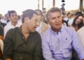 El presidente del PP, Alberto Núñez Feijóo ,(d) junto al presidente de la Junta de Andalucía, Juanma Moreno, (i) en Alhaurín el Grande, a 12 de septiembre de 2025 en Málaga (Andalucía, España). Málaga)Álex Zea - Europa Press