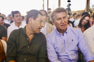 Juanma Moreno anuncia la dimisión de la consejera de Salud por la crisis de los cribados de cáncer mama en Andalucía