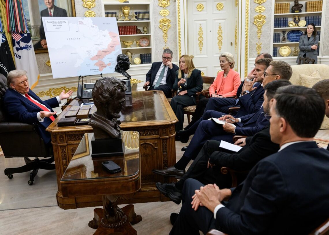 Archivo - El presidente de EEUU, Donald Trump, en el Despacho Oval con líderes europeos.Europa Press/Contacto/White House - Archivo