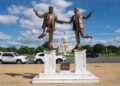 Una estatua del presidente de Estados Unidos, Donald Trump, y el fallecido delincuente sexual convicto Jeffrey EpsteinEuropa Press/Contacto/Andrew Leyden