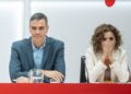 Archivo - El presidente del Gobierno, Pedro Sánchez y la vicesecretaria general del PSOE, María Jesús Montero, durante la reunión de la Comisión Ejecutiva Federal en la sede de Ferraz, a 7 de julio de 2025Alejandro Martínez Vélez - Europa Press - Archivo