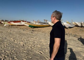 Archivo - El presidente del Gobierno de Canarias, Fernando Clavijo, en la costa de MauritaniaGOBIERNO DE CANARIAS - Archivo