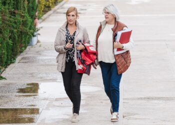 Archivo - (Foto de ARCHIVO)La exconsellera de Justicia e Interior de la Generalitat valenciana, Salomé Pradas (i), llega a la reunión del Centro de Coordinación Operativo Integrado (CECOPI) Europa Press - Archivo
