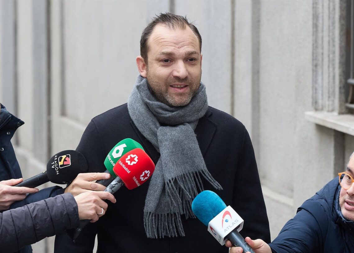 Archivo - El hijo del exministro José Luis Ábalos, Víctor Ábalos, a su llegada a declarar al Tribunal Supremo, a 4 de marzo de 2025, en Madrid (España). Jesús Hellín - Europa Press - Archivo