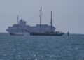 Los barcos de la flotilla entran escoltados por el Ejército israelí en el puerto de AshdodIlia  Yefimovich/dpa