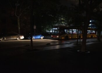 Archivo - Las calles de la ciudad sin luz durante el apagón, a 28 de abril de 2025, en Barcelona, Catalunya (España). Alberto Paredes - Europa Press - Archivo