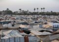 Campamento de palestinos desplazados por la ofensiva israelí en Deir al Balá, en la Franja de GazaEuropa Press/Contacto/Omar Ashtawy