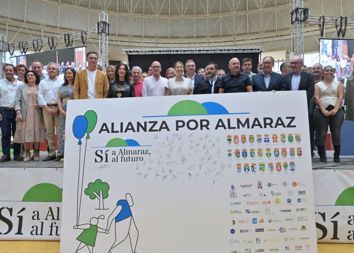 La presidenta de la Junta de Extremadura, María Guardiola, ha sido una de las firmantes del manifiesto 'Alianza por Almaraz' en aras de exigir la continuidad de la central más allá de 2027JUNTA DE EXTREMADURA
