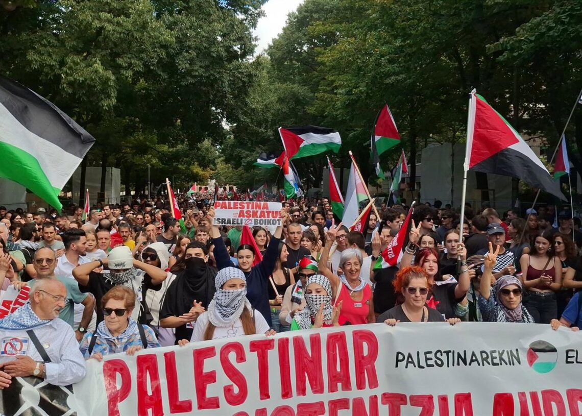 Manifestación en Pamplona en solidaridad con Palestina y para reclamar la "disolución" de Israel.EUROPA PRESS