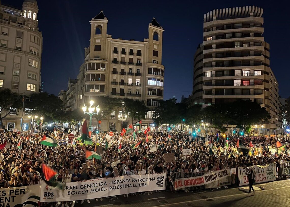 Manifestación en València para mostrar apoyo a Palestina y reclamar el embargo integral de armas a Israel.EUROPA PRESS