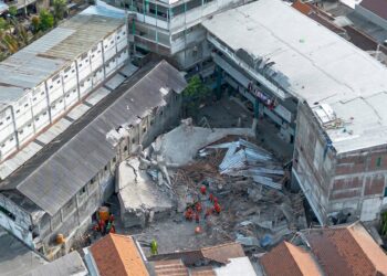 Derrumbe de la escuela islámica Al Jozini, en la localidad de Sidoarjo, Indonesia (archivo)Europa Press/Contacto/Dicky Bisinglasi
