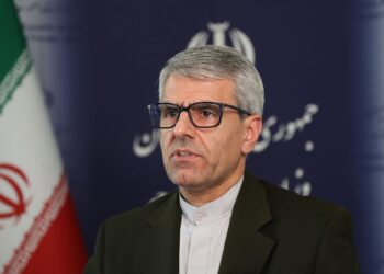 Archivo - El portavoz del Ministerio de Exteriores de Irán, Esmaeil Baqaei, durante una rueda de prensa en la capital, Teherán (archivo)Europa Press/Contacto/Sha Dati - Archivo