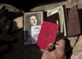 Archivo - Un carnet del Partido Comunista junto a una fotografía real de Severo Eubel de la Paz, uno de os maquis de la posguerra Rafael Bastante - Europa Press - Archivo