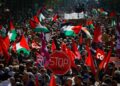 Decenas de personas durante una manifestación en apoyo a Palestina en Barcelona.Kike Rincón - Europa Press